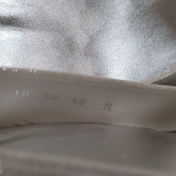 Stuart Weitzman heels - Picture 8 of 8